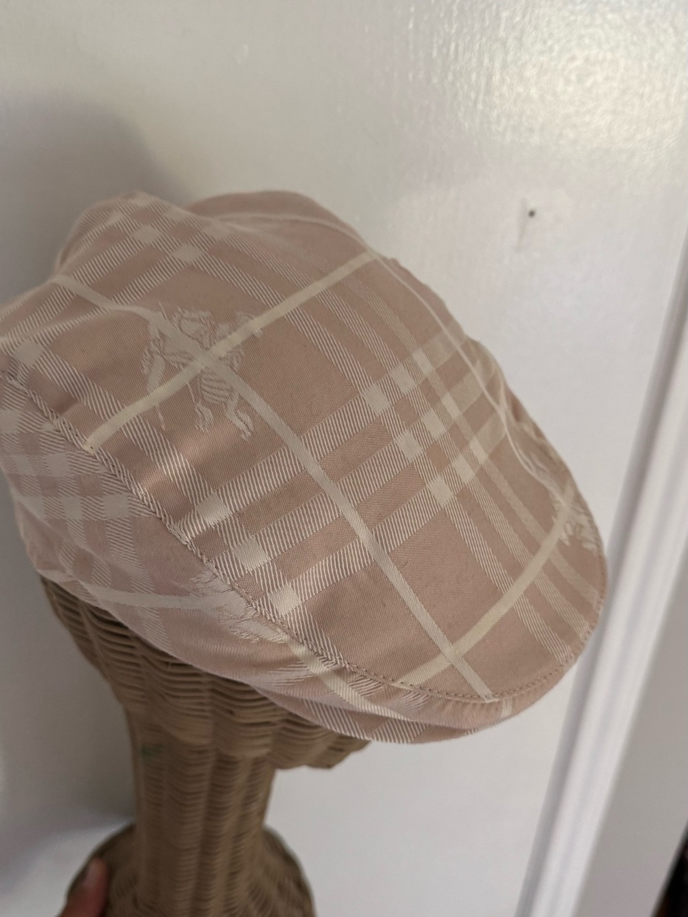 Y2K Burberry London Vintage Pink Nova Check Newsboy Cap - Picture 2 of 4